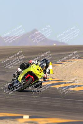 media/Oct-07-2023-CVMA (Sat) [[f84d08e330]]/Race 13 500 Supersport-350 Supersport/